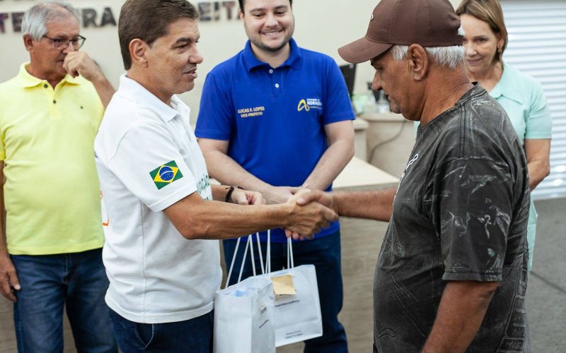 Professor Luzimar destina quase R$ 80 mil para a Saúde e ajuda a reduzir fila de pacientes com problemas auditivos em Andradina