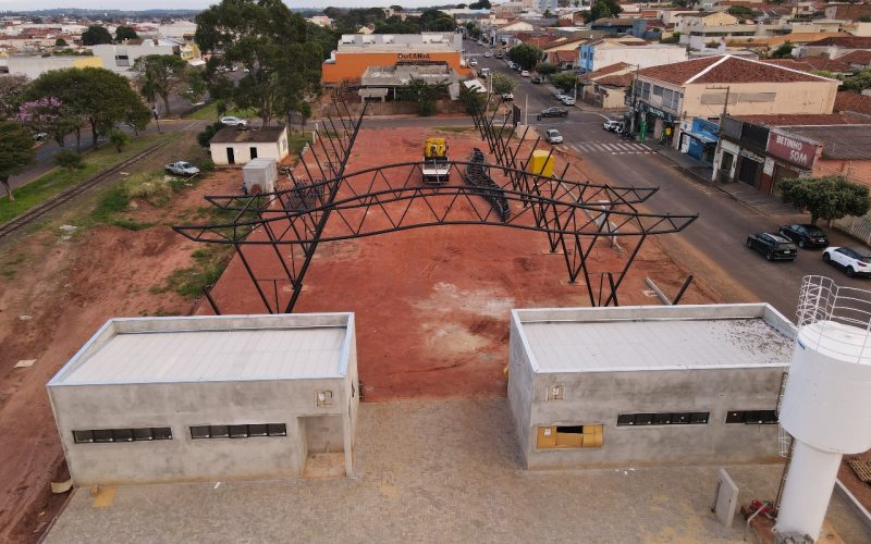 Mercadão Municipal começa a criar forma em Andradina