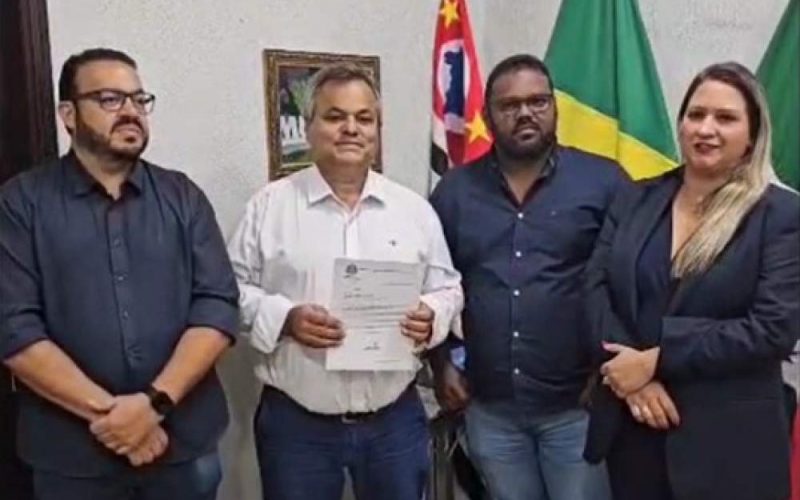 Cristiano recebe visita de assessor de deputado e liberação de R$ 250 mil