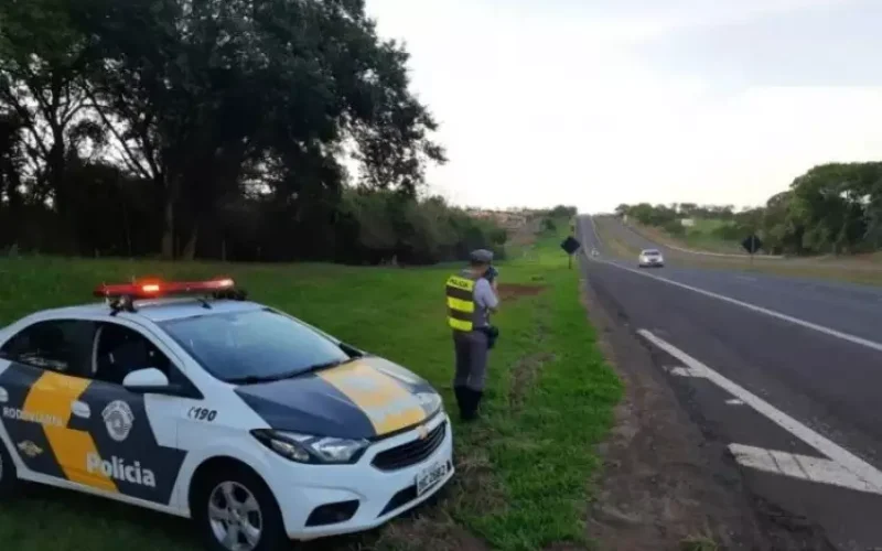 Polícia flagra mais de 700 motoristas em excesso de velocidade