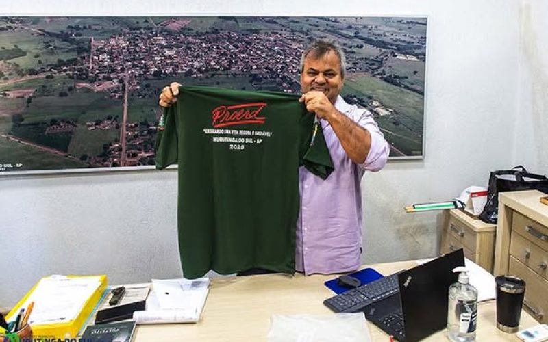 Prefeito Cristiano de Murutinga do Sul recebe alunos envolvidos com projeto de educação ambiental