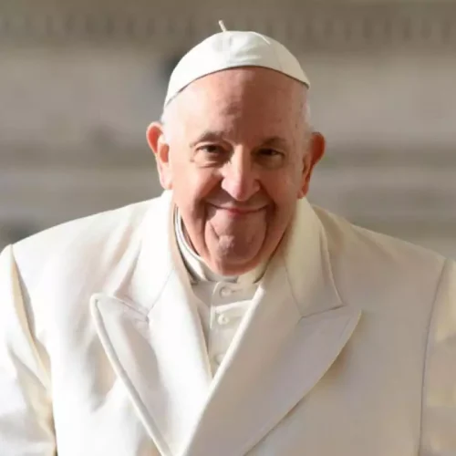 Exames detectam insuficiência renal no Papa Francisco