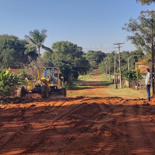 Prefeitura de Andradina abre passagem de nível em Paranápolis