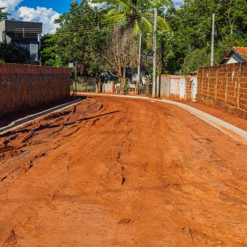 Secretário de Obras rebate críticas sobre pavimentação no bairro Planalto