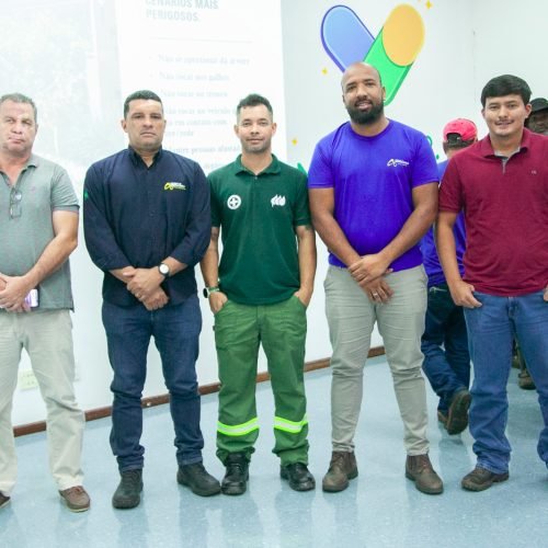 Palestra orienta Defesa Civil e servidores municipais sobre riscos da rede elétrica durante temporais