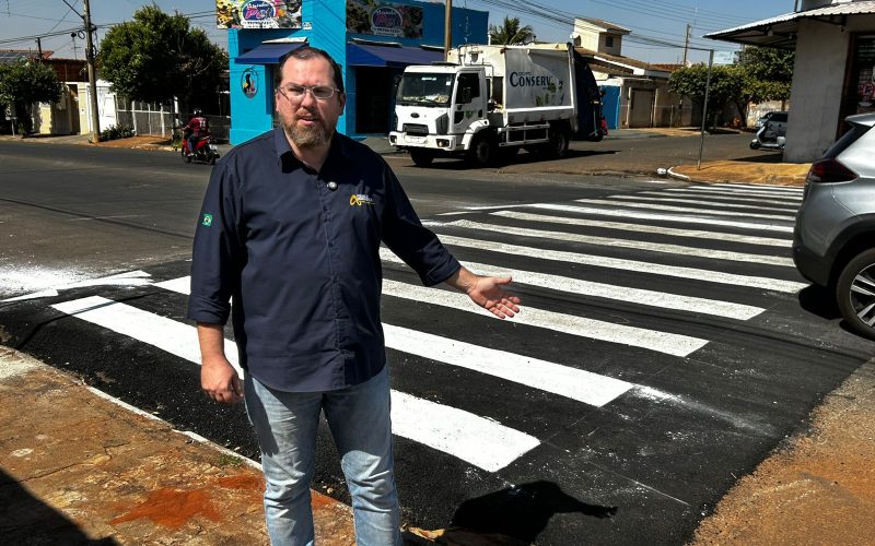 Prefeitura de Andradina instala faixas elevadas na Rio Grande do Sul