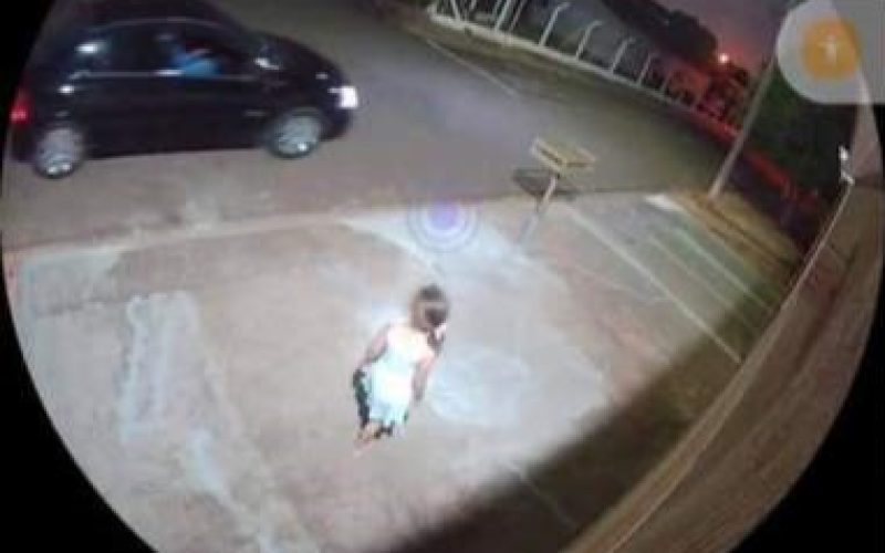 Moradora faz alerta após homem suspeito abordar crianças em frente de casa no bairro Santa Cecília em Andradina