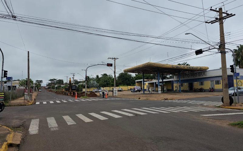 Atenção motorista e pedestres: Semáforo da Rio Grande com Espírito Santo será desativado para mudança
