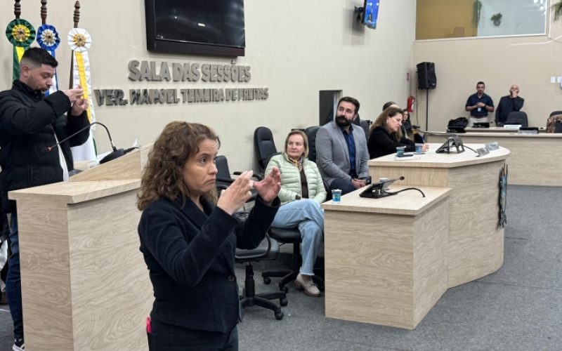 Audiência na Câmara de Andradina debateu dificuldades enfrentadas pela comunidade surda