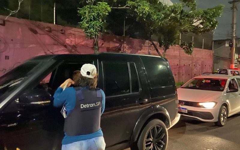 Castilho: Detran-SP autua oito motoristas durante operação contra mistura de álcool e direção