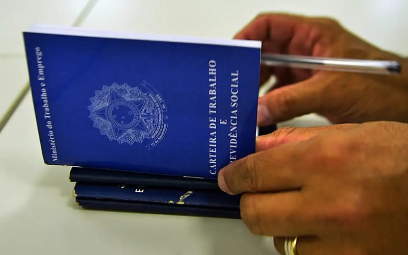 Abono salarial: pagamento de lote complementar teve início na última quinta-feira