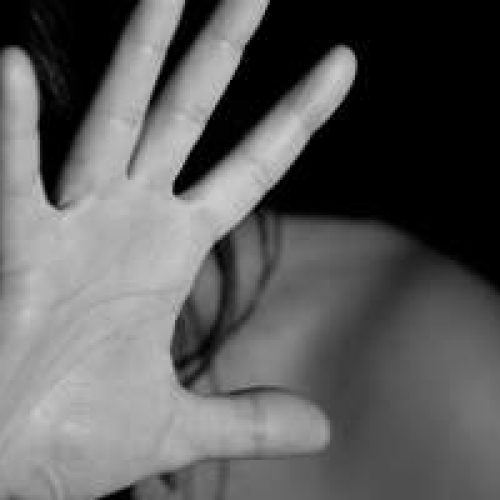 Mulher esfaqueia o companheiro após ser agredida por ele em Araçatuba