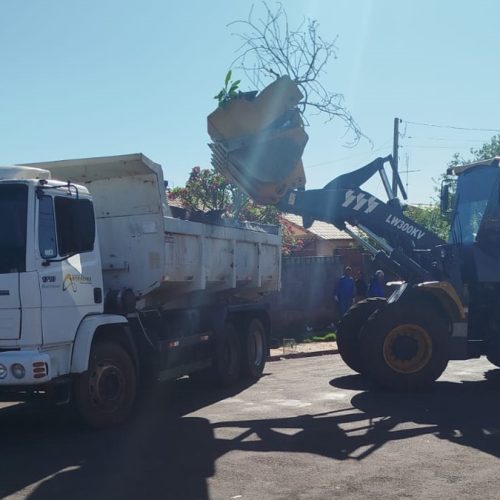 Coleta do Andradina Limpa chega ao Santa Cecília