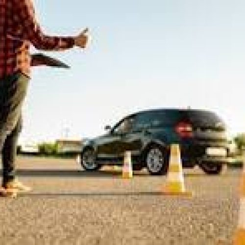 Detran-SP moderniza CNH: exame prático sem baliza e com carro automático