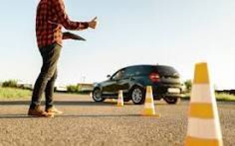 Detran-SP moderniza CNH: exame prático sem baliza e com carro automático