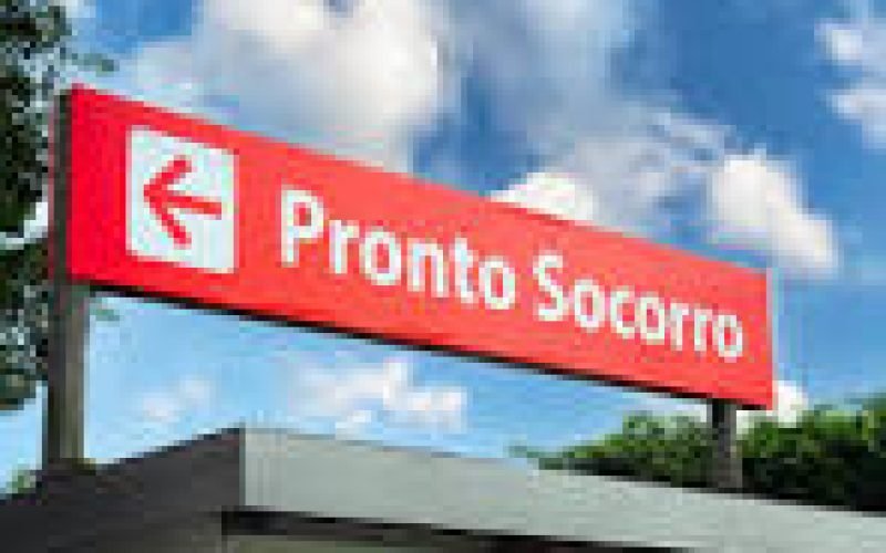 Homem denuncia suspeita de negligência após esposa sofrer acidente, ser liberada de pronto-socorro e morrer