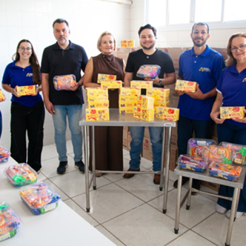 Prefeitura de Andradina realiza entrega de Kits de Páscoa para alunos da rede municipal