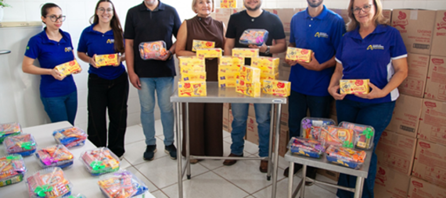 Prefeitura de Andradina realiza entrega de Kits de Páscoa para alunos da rede municipal