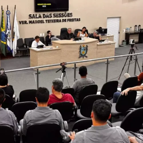 Câmara de Andradina discute fios soltos, saúde bucal e creche para idosos