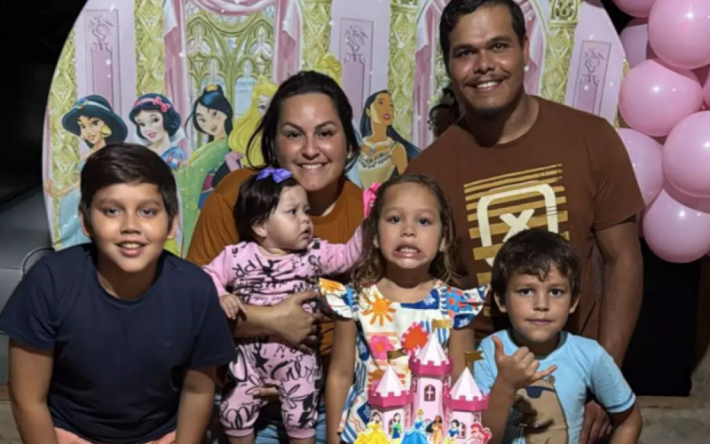 Vasectomia falha e família ganha 4º membro