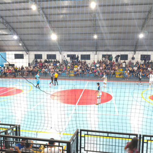 Futsal de Férias de Castilho dará mais de R$ 10 mil em dinheiro aos destaques do torneio
