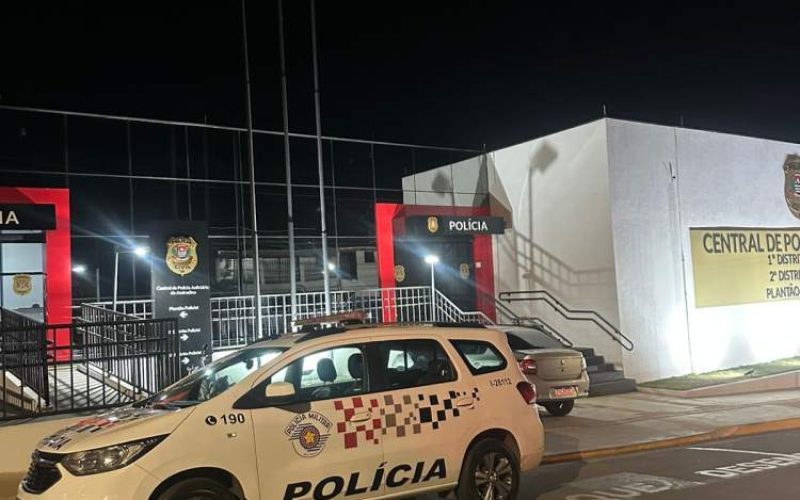 Homem é preso por embriaguez e desacato após acidente em Castilho