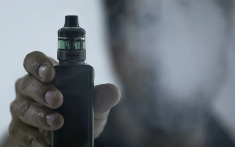 Anvisa e MPF assinam acordo para combater cigarros eletrônicos