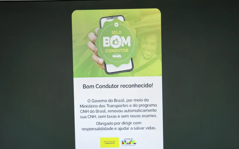Renovação automática de CNH beneficia 300 mil na primeira semana

