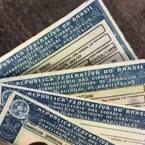 Ministro diz que governo vai oferecer cursos gratuitos para tirar CNH; mudanças devem começar a valer ainda este ano