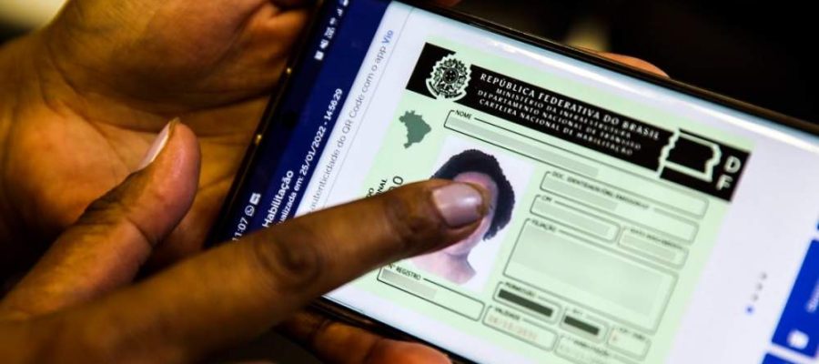 Novos pedidos de CNH quadruplicam em janeiro, mostra Senatran