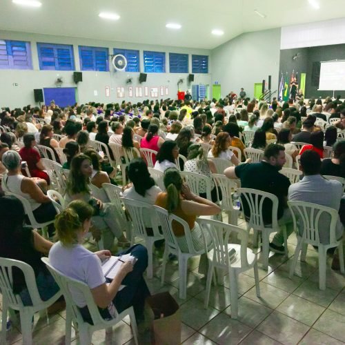 Conferência reúne 368 participantes para debater os próximos dez anos da Educação