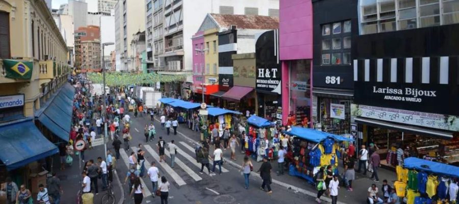 Entenda o que muda com a nova regra para trabalho no comércio em feriados