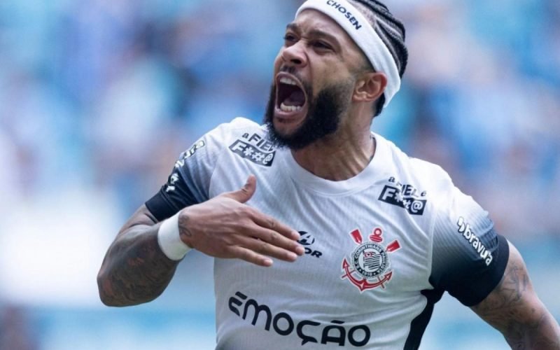 Presidente do Corinthians cede e desiste de acordo com Depay