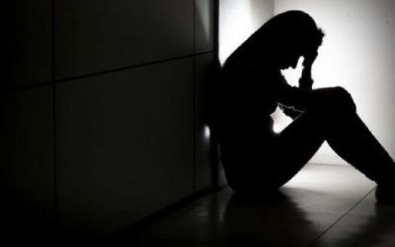 Encontro termina em agressão e expõe riscos de relações online