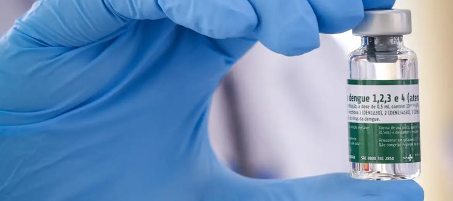Começa vacinação de 1,2 milhão de profissionais de saúde contra dengue