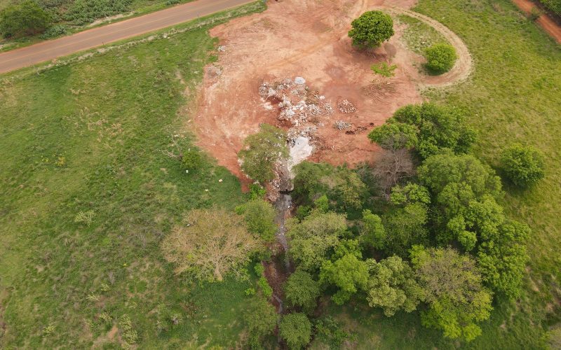 Prefeitura de Andradina realiza obra para conter erosões próximas à Penitenciária