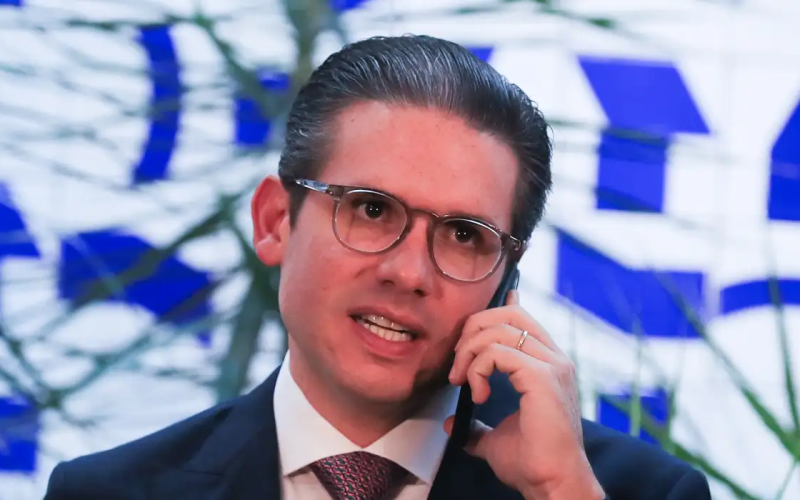 Proposta que acaba com jornada de trabalho 6x1 vai para a CCJ