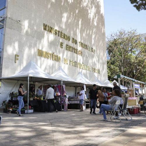 Governo libera mais R$ 3,9 bi para pagar saque-aniversário do FGTS