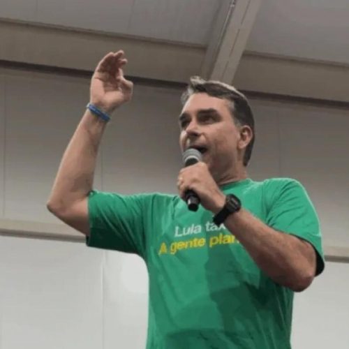 Flávio Bolsonaro diz que Lula trata produtores como bandidos