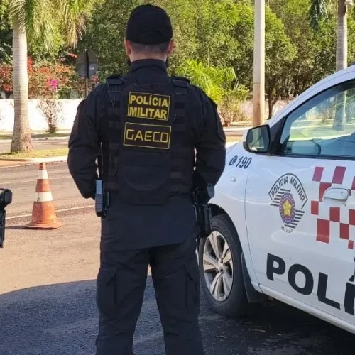 Operação contra suposto esquema milionário chega a Castilho com buscas em clínica e rancho