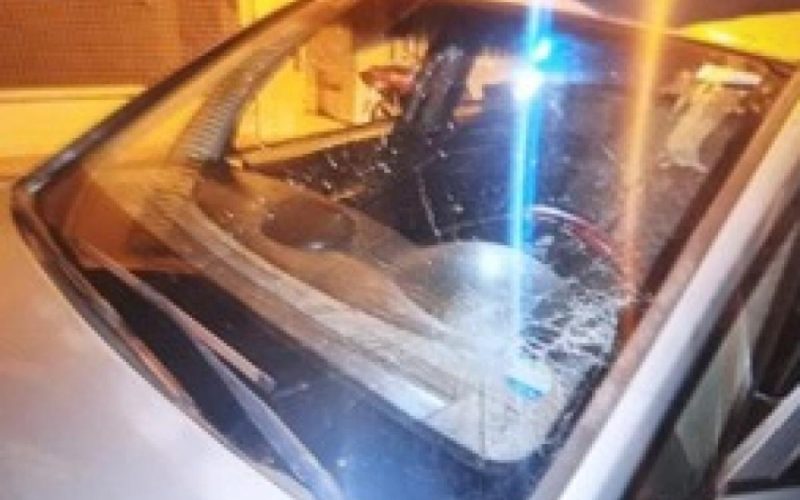 Ataque, ameaça e vandalismo: homem preso por violência doméstica