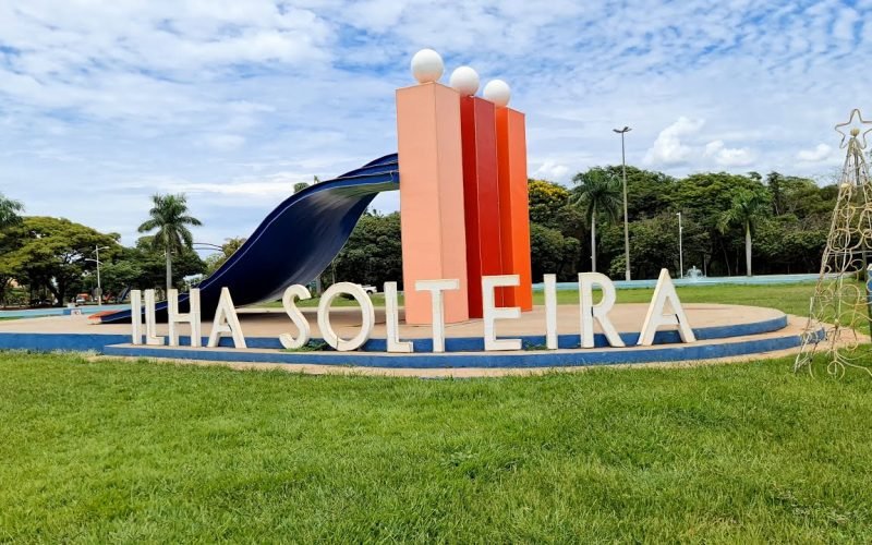 Por unanimidade, Câmara instala CP contra prefeito