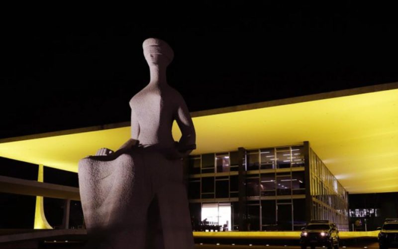 PT vai ao STF contra redução de penas de Bolsonaro