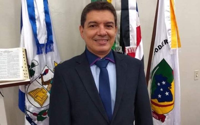 Professor Luzimar aceita convite do PSB e disputará vaga de deputado federal