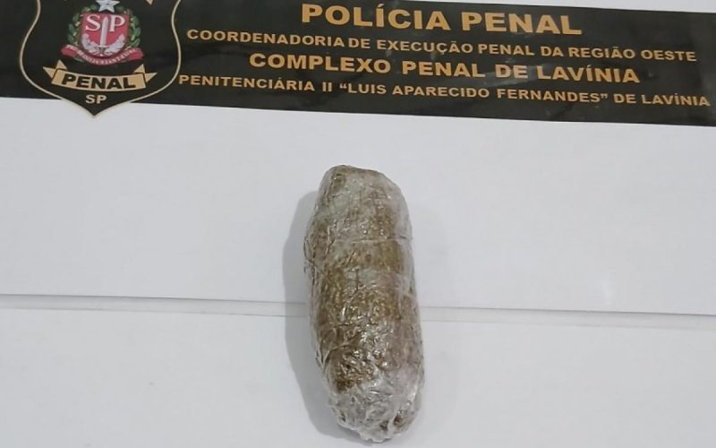 Mulheres tentam entrar com maconha em penitenciária
