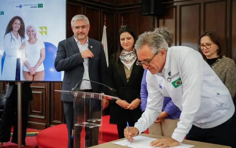 Saúde inicia oferta de novos medicamentos oncológicos no SUS
