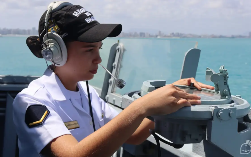 Voluntárias ingressam no serviço militar inicial feminino