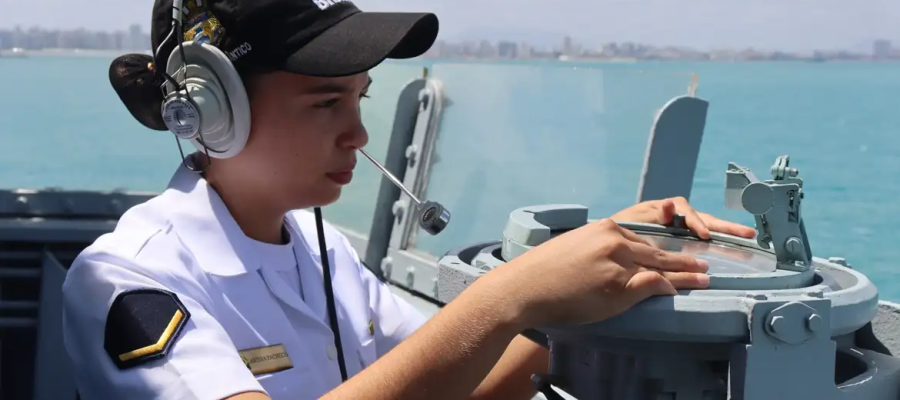 Voluntárias ingressam no serviço militar inicial feminino