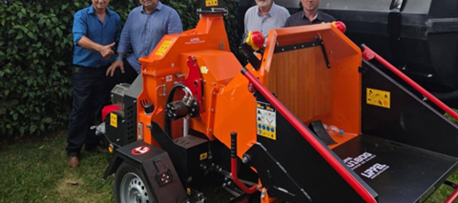 Murutinga do Sul recebe triturador de galhos do Governo de SP