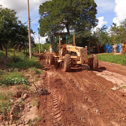 PREFEITURA DE ANDRADINA FAZ RECUPERAÇÃO DE RUAS EM DIVERSOS BAIRROS